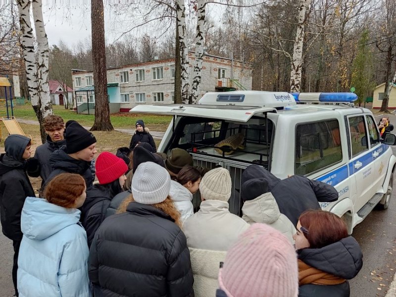 В Чувашии сотрудники полиции провели масштабное профориентационное мероприятие с участниками военно-патриотической смены